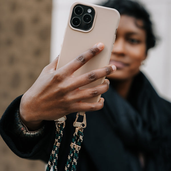 Smart Case BEIGE | Karabiner-Kordel CAMOUFLAGE