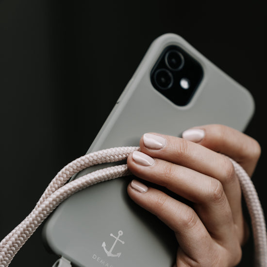Smart Case TAUPEGRAU | Kordel ROSA